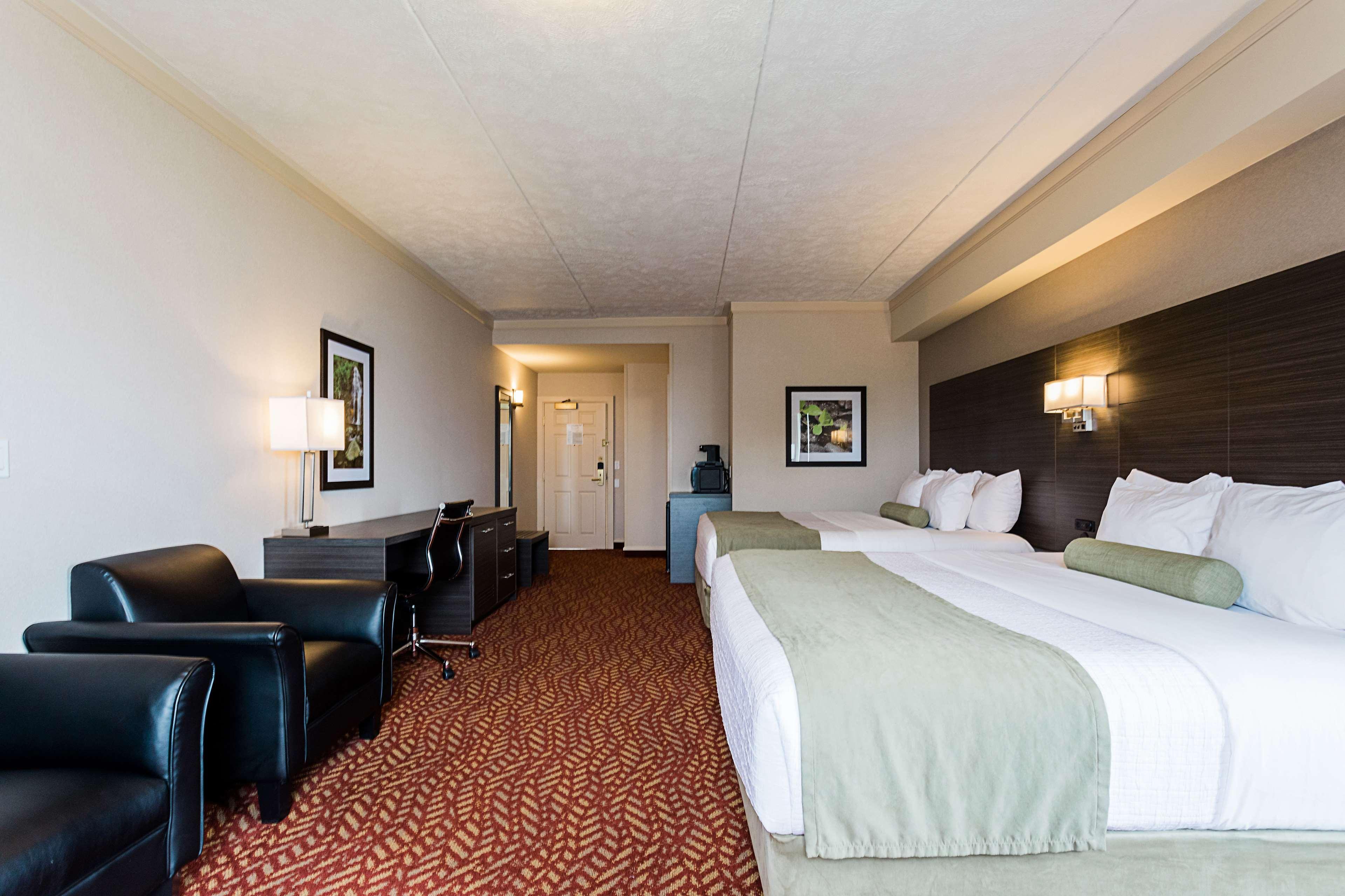 Best Western Inn On The Bay Оуен Саунд Екстериор снимка