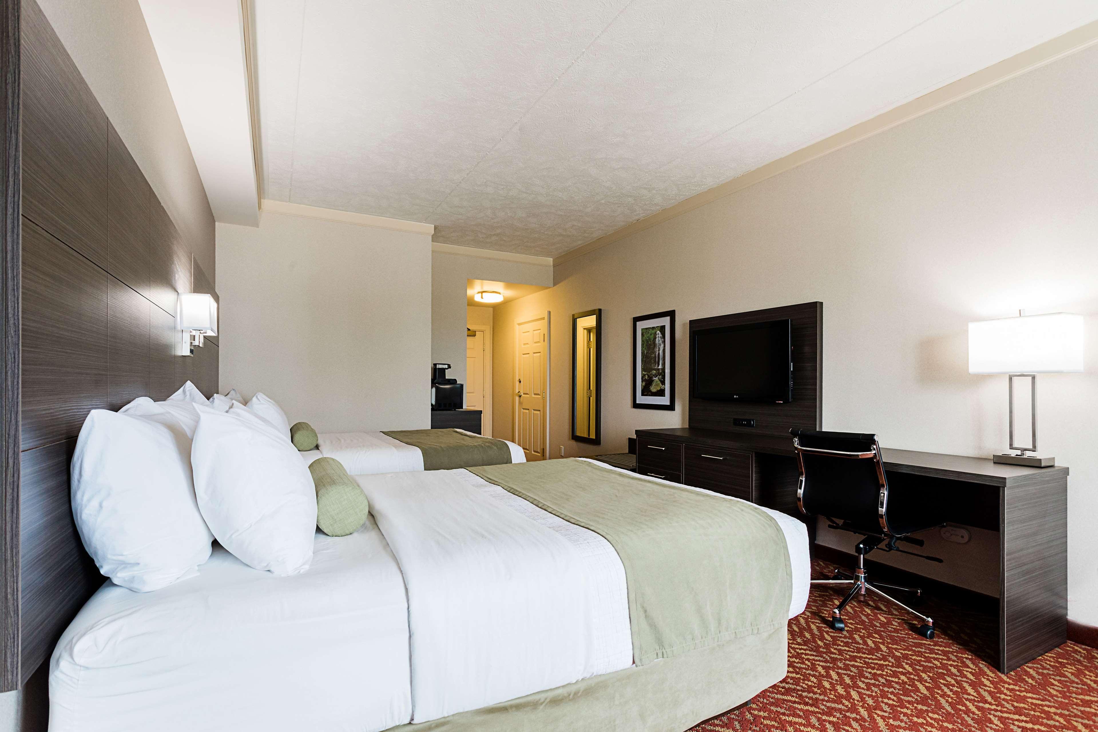Best Western Inn On The Bay Оуен Саунд Екстериор снимка