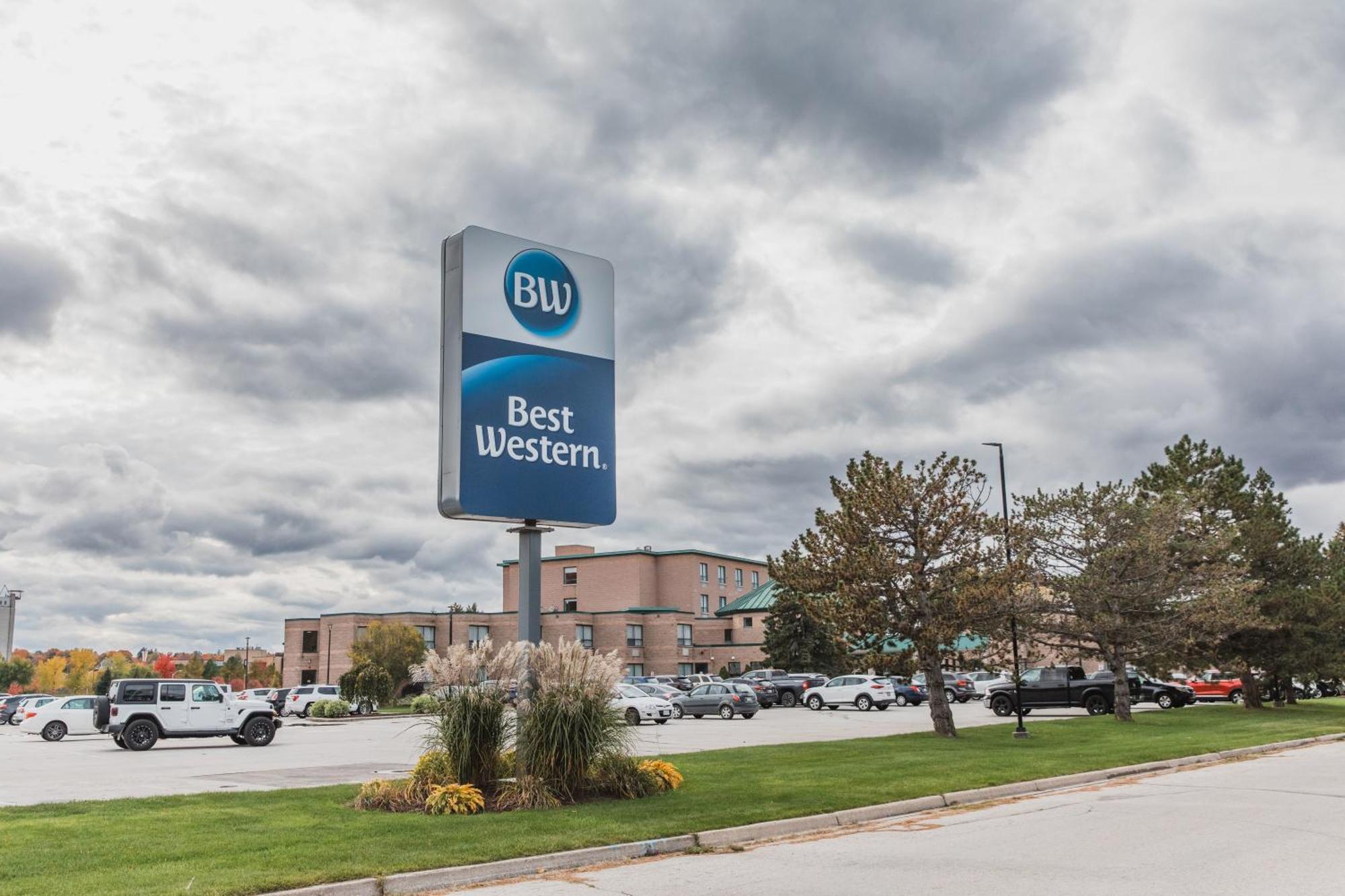 Best Western Inn On The Bay Оуен Саунд Екстериор снимка