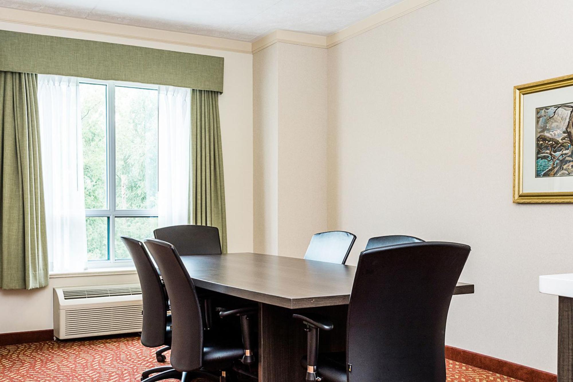 Best Western Inn On The Bay Оуен Саунд Екстериор снимка