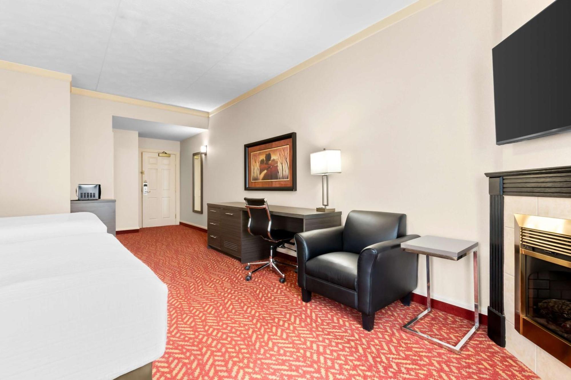 Best Western Inn On The Bay Оуен Саунд Екстериор снимка