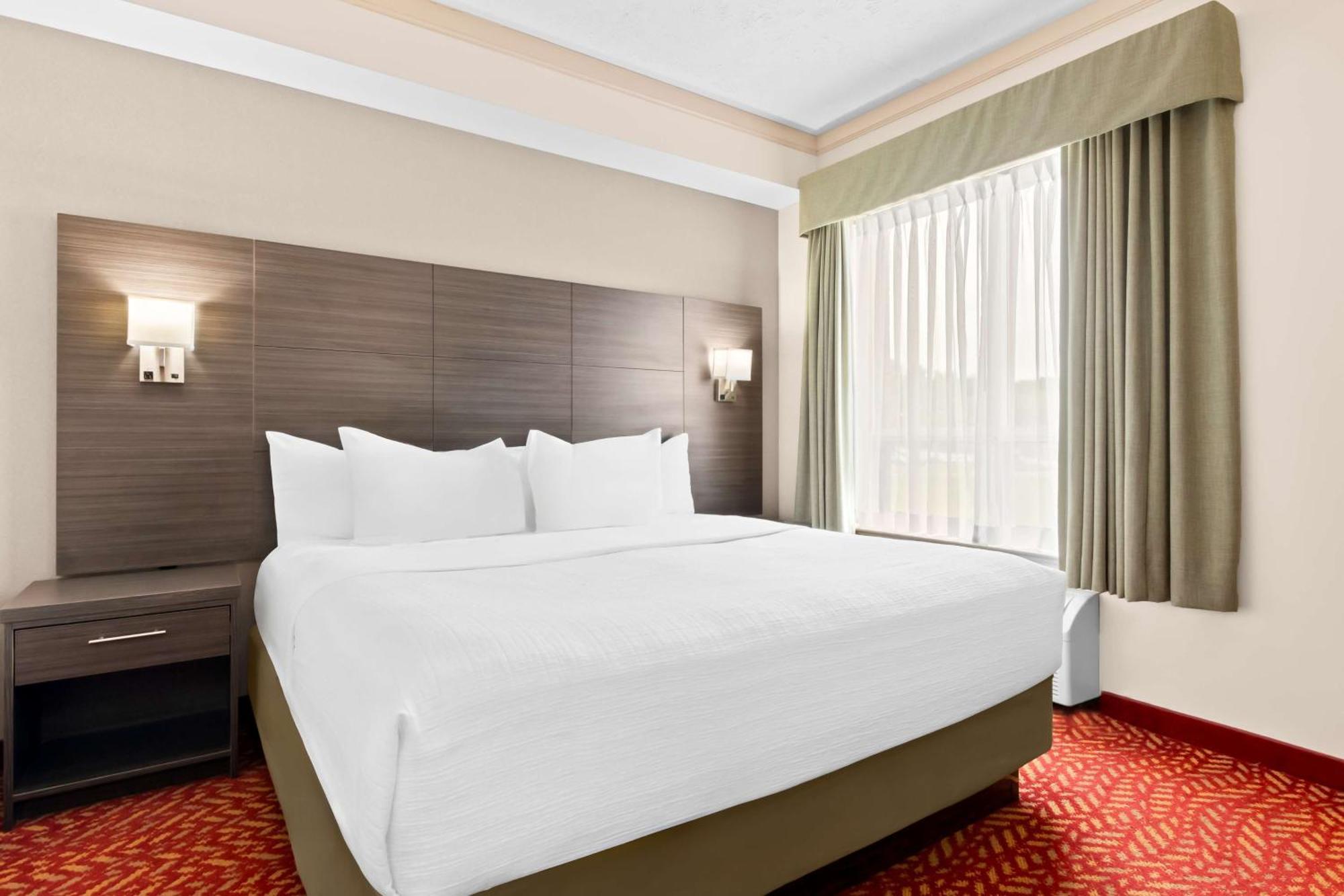 Best Western Inn On The Bay Оуен Саунд Екстериор снимка